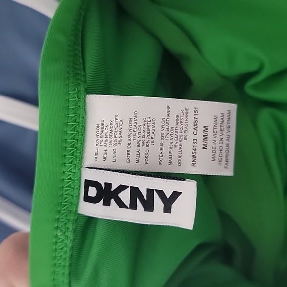 DKNY 1 Piece Rouched Bathingsuit - Picture 5 of 5